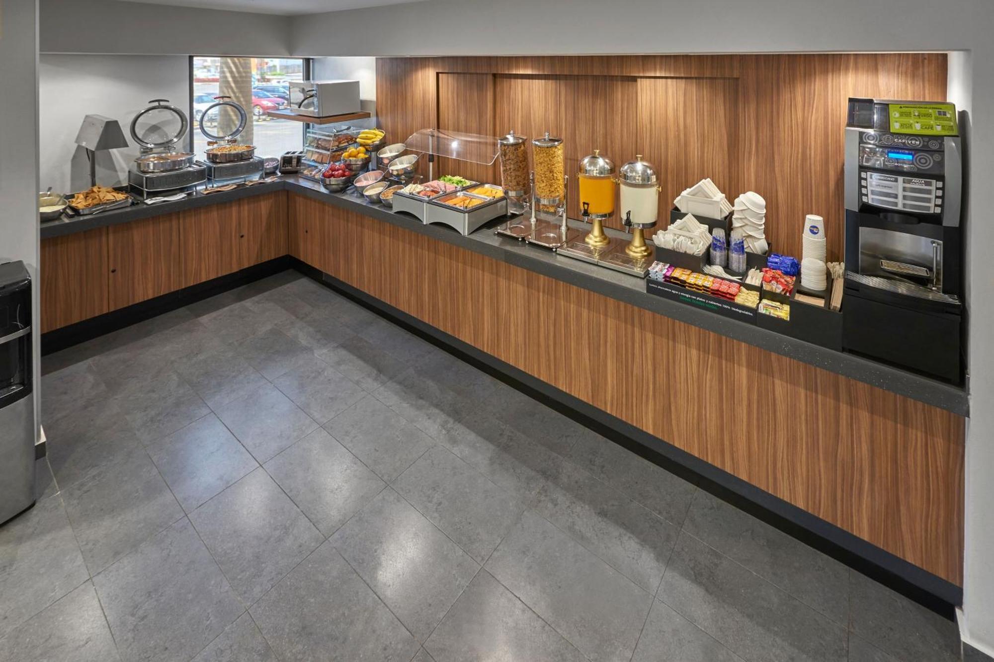 City Express By Marriott Tampico Exterior photo