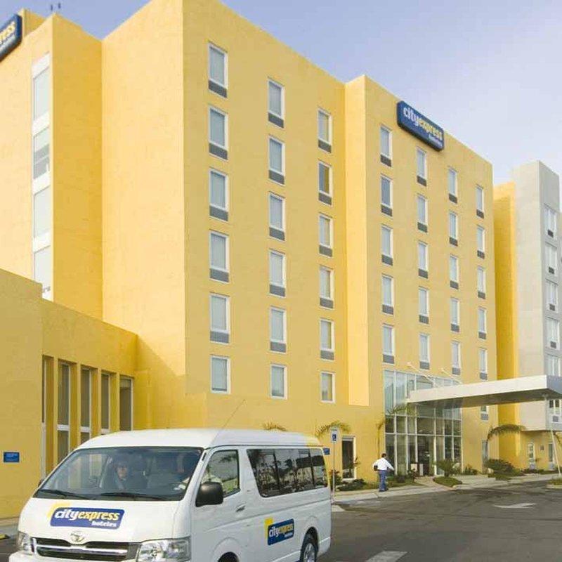 City Express By Marriott Tampico Hotel Exterior photo